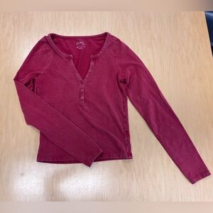 Pacsun Est. PAC 1980 Ashlee Washed Notched Henley Long Sleeve Top in Burgundy xs
